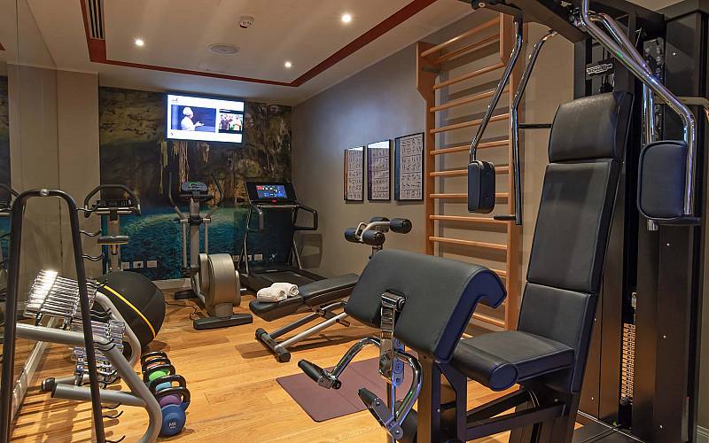 Hotel White ****: Gymnase